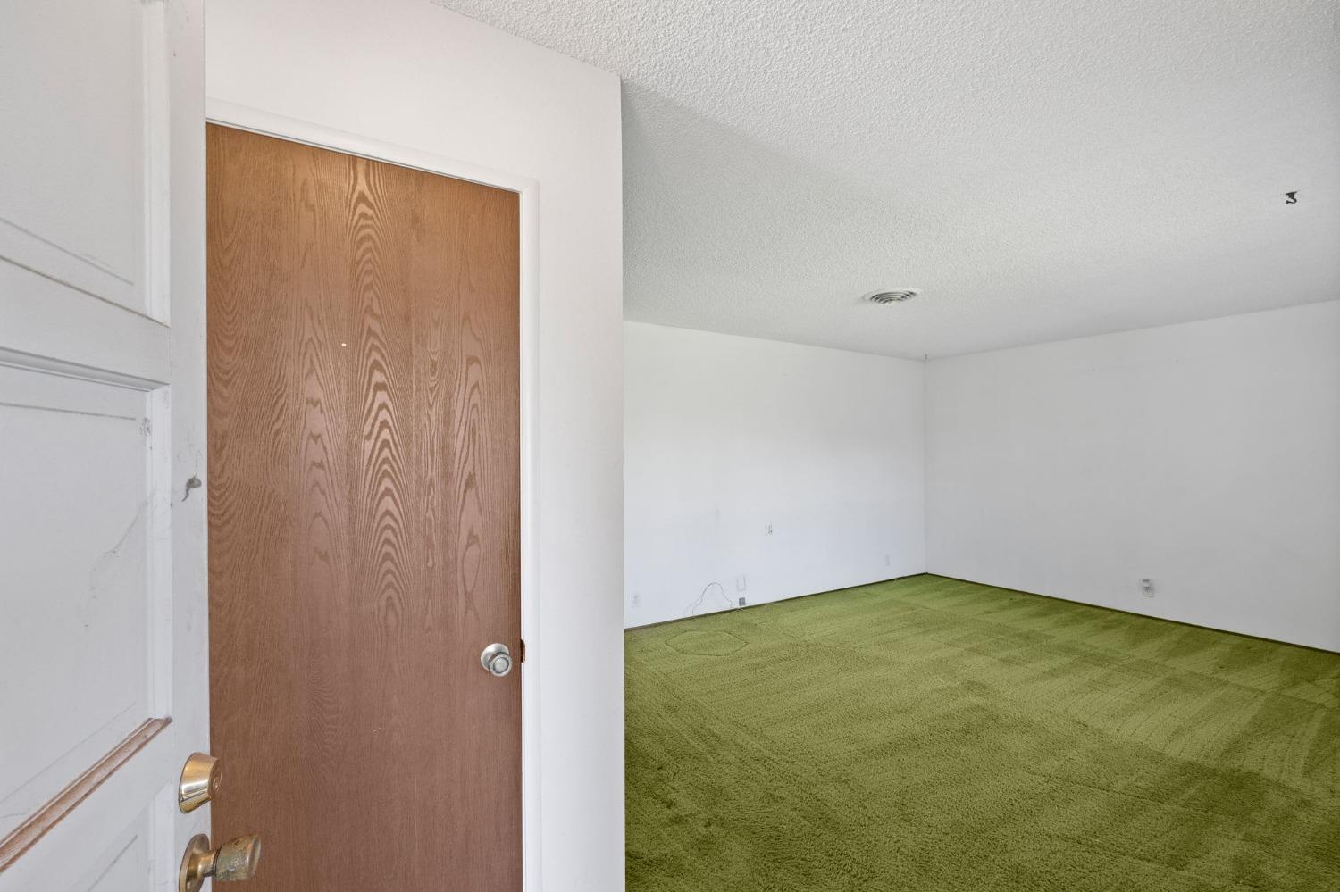 1814 Fernwood Drive