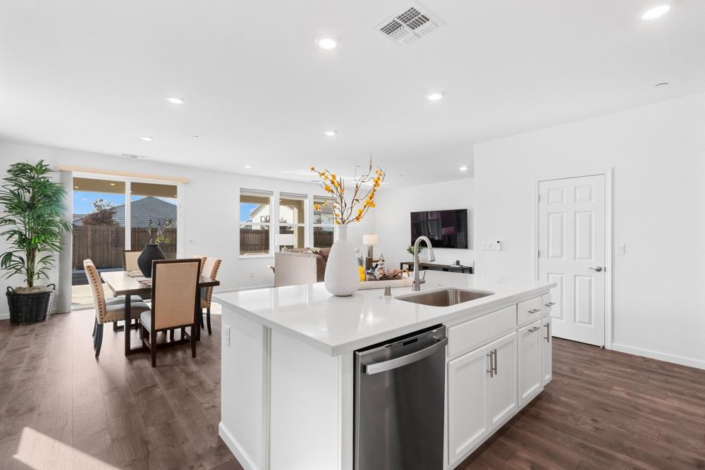 410 Confederation Court