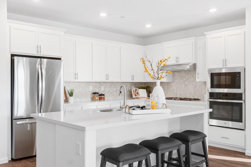 410 Confederation Court