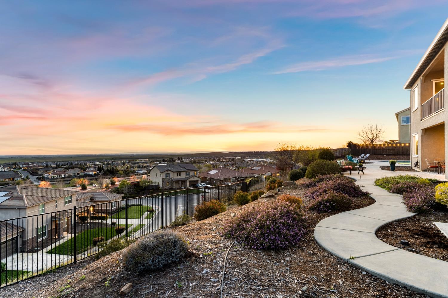 2650 Cobble Rock Way