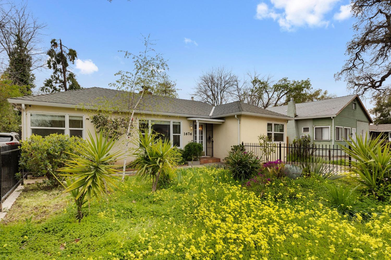 1676 Arcade Boulevard