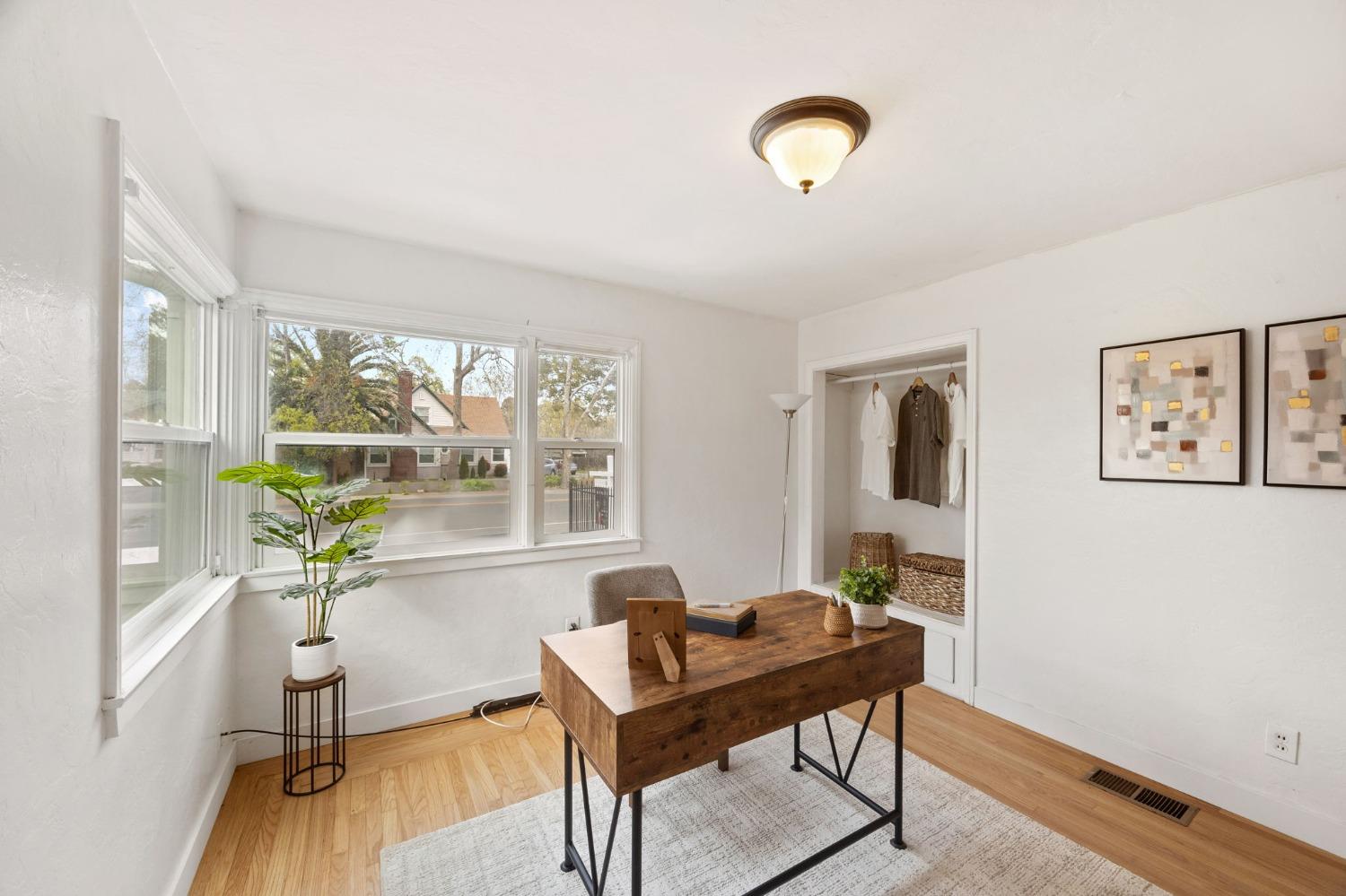 1676 Arcade Boulevard