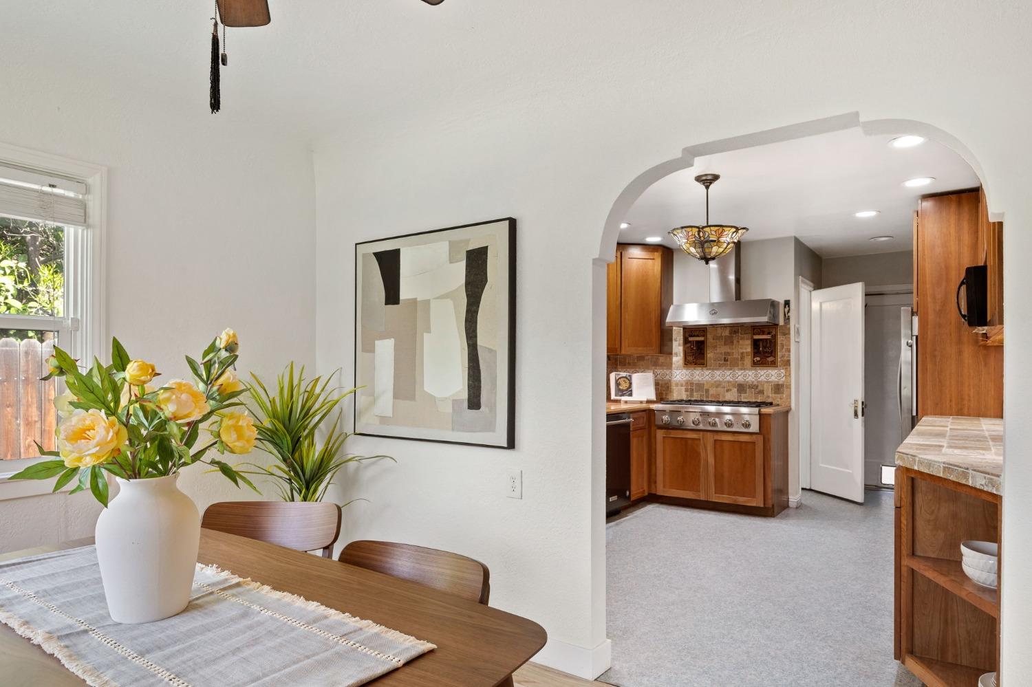 1676 Arcade Boulevard