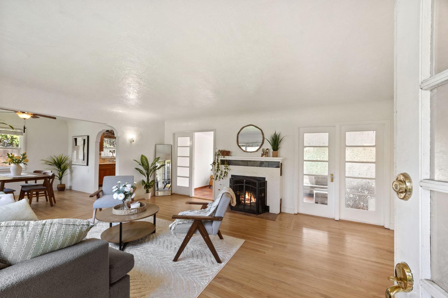 1676 Arcade Boulevard