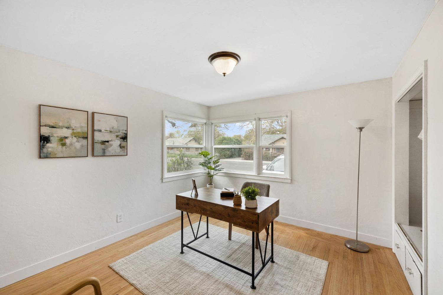 1676 Arcade Boulevard