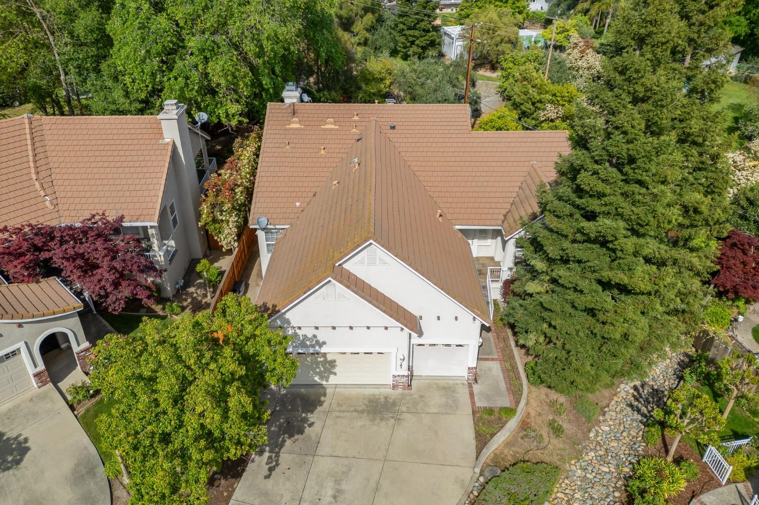 8141 E Carriage Lane