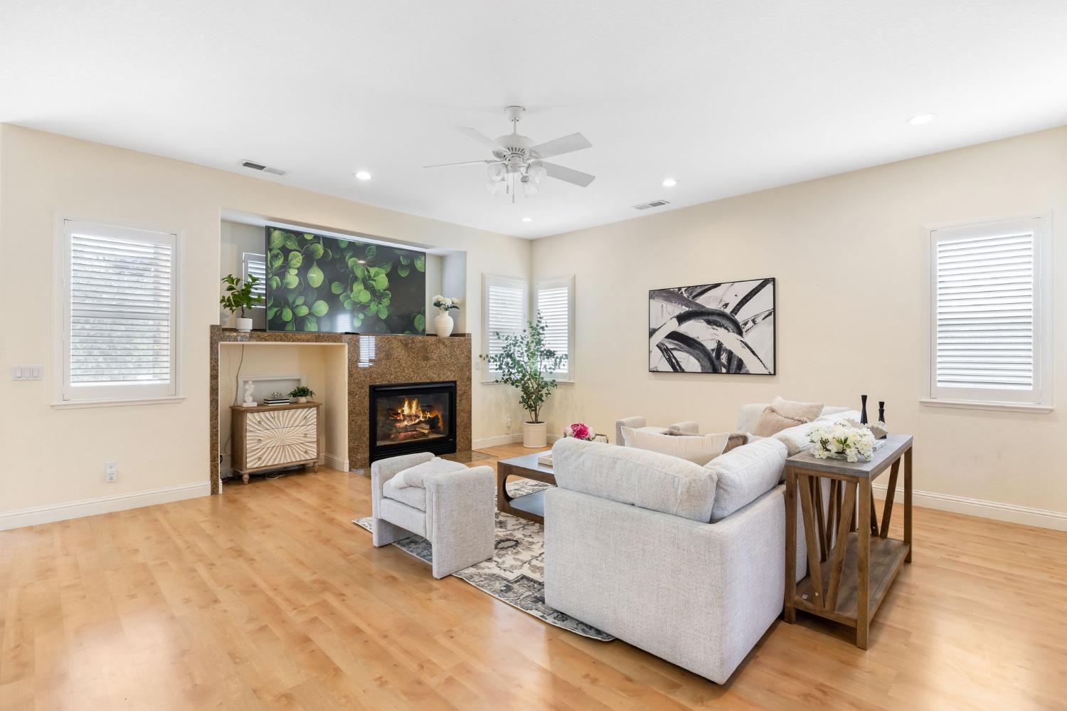 8141 E Carriage Lane