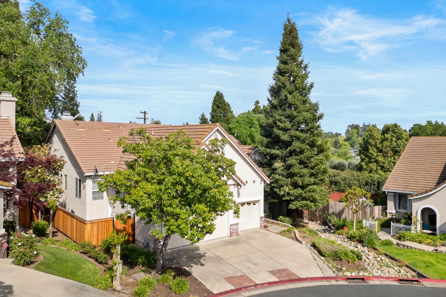 8141 E Carriage Lane