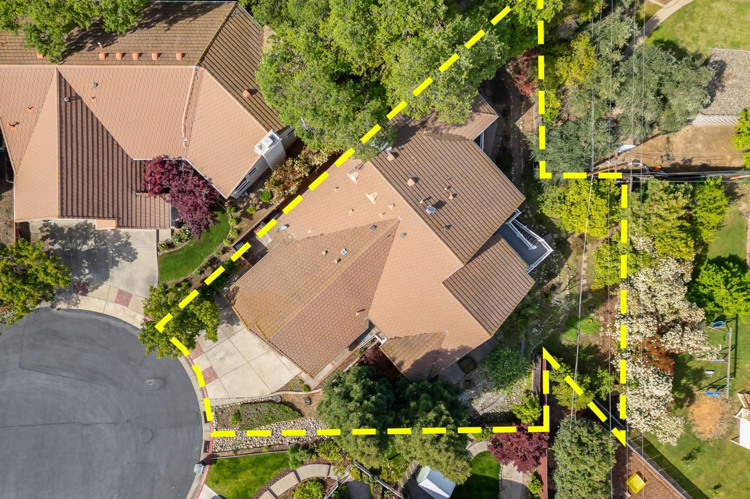 8141 E Carriage Lane