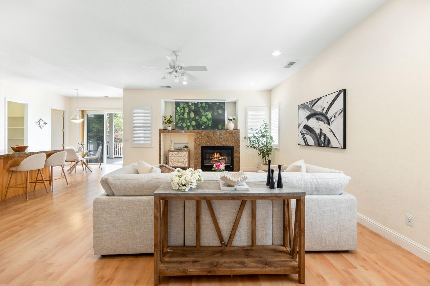 8141 E Carriage Lane