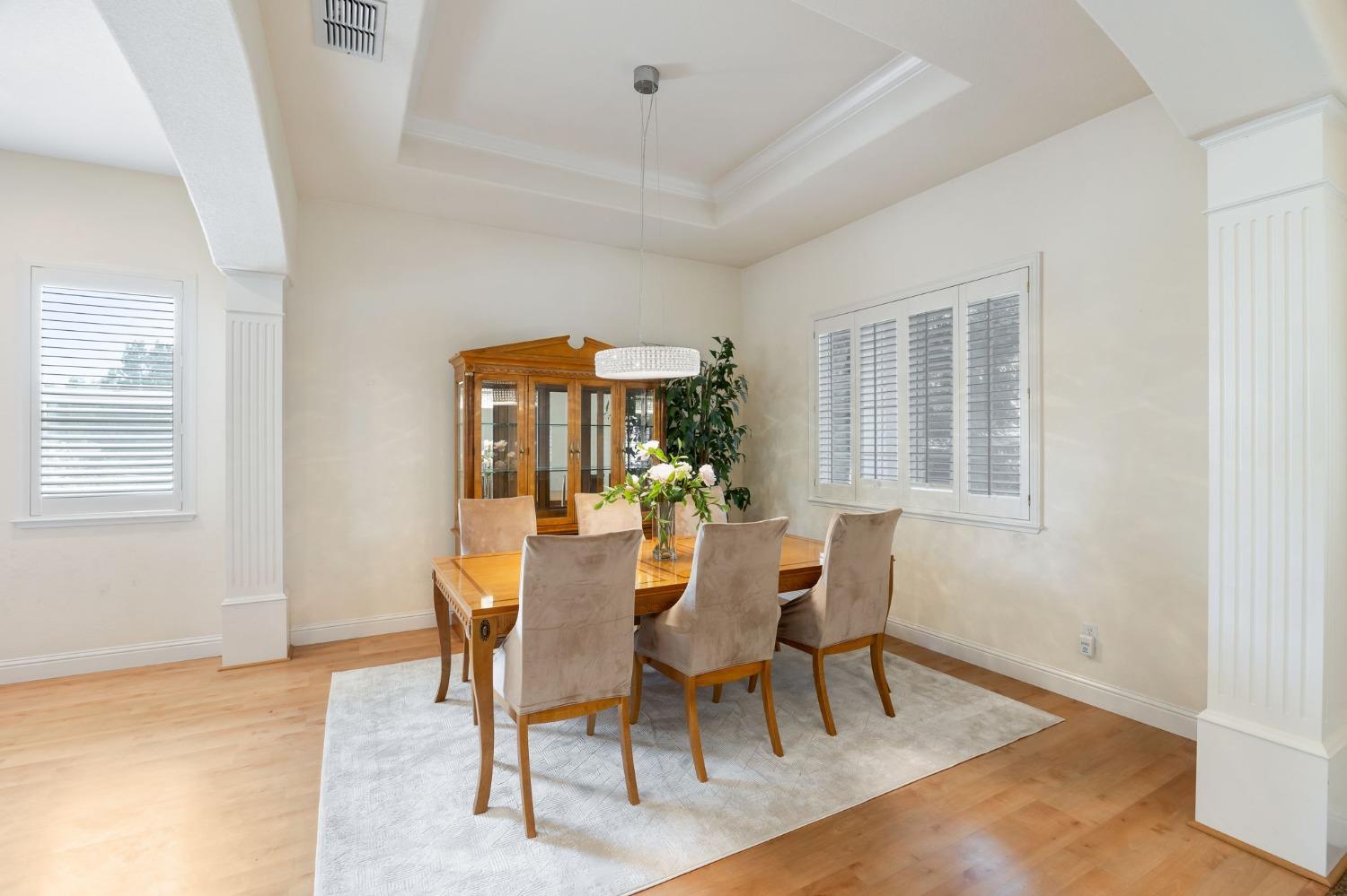 8141 E Carriage Lane