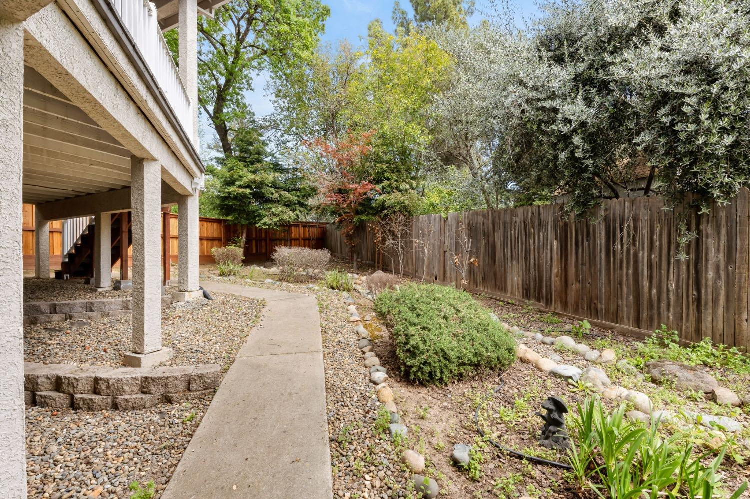 8141 E Carriage Lane