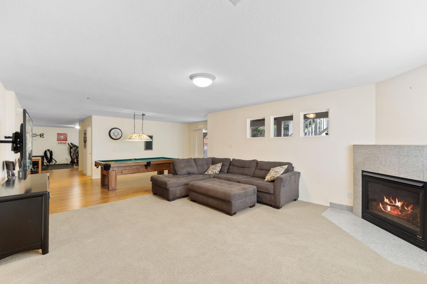 8141 E Carriage Lane