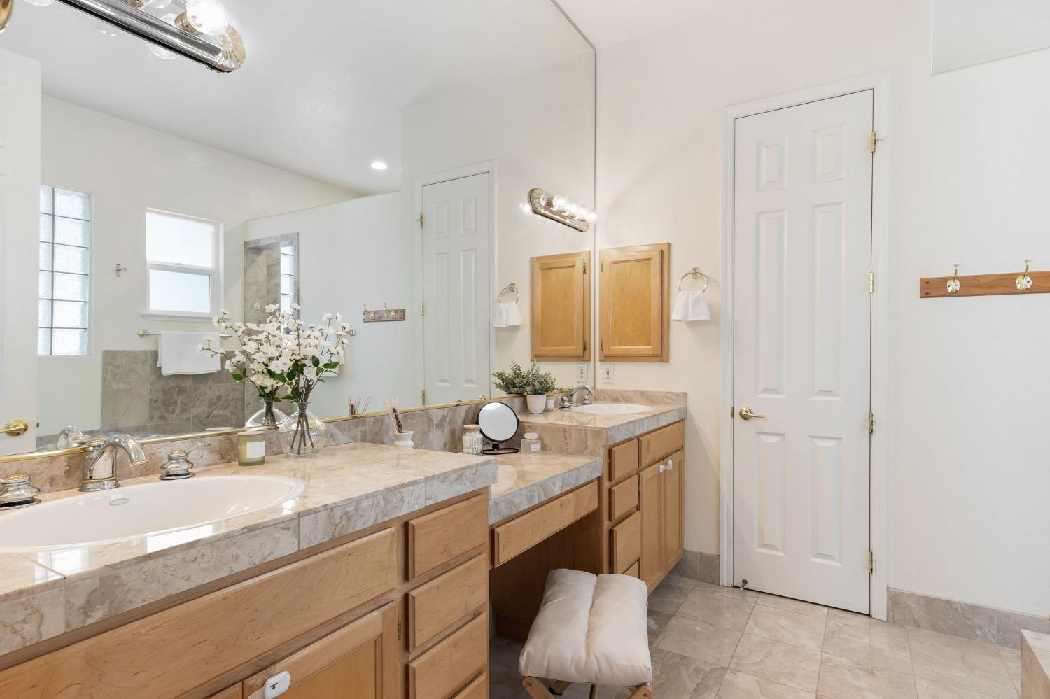 8141 E Carriage Lane