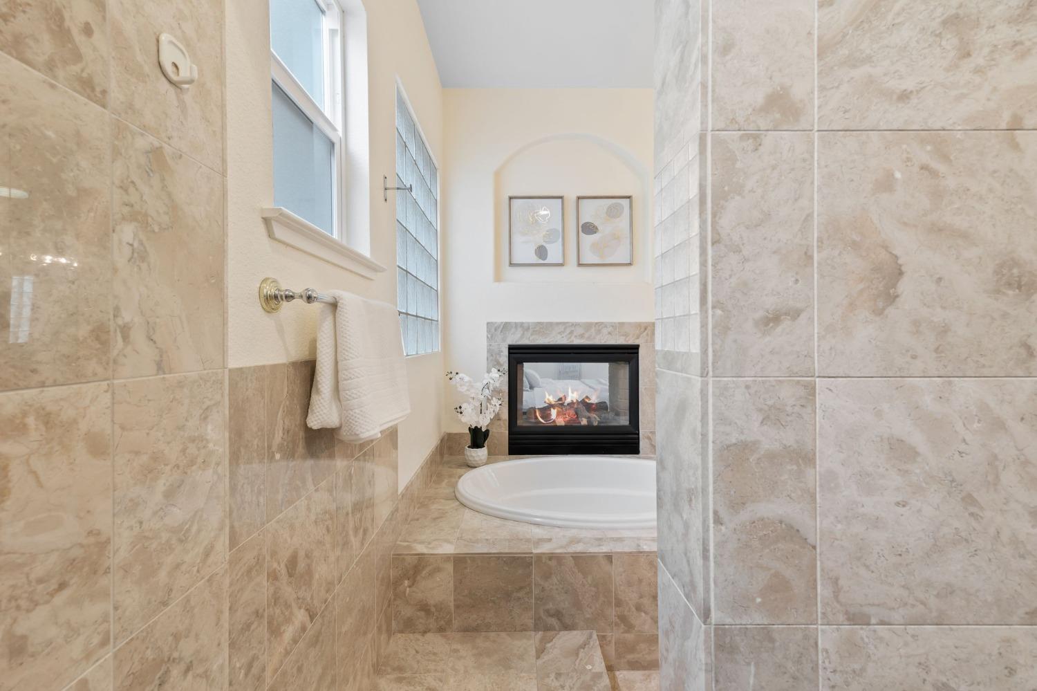 8141 E Carriage Lane