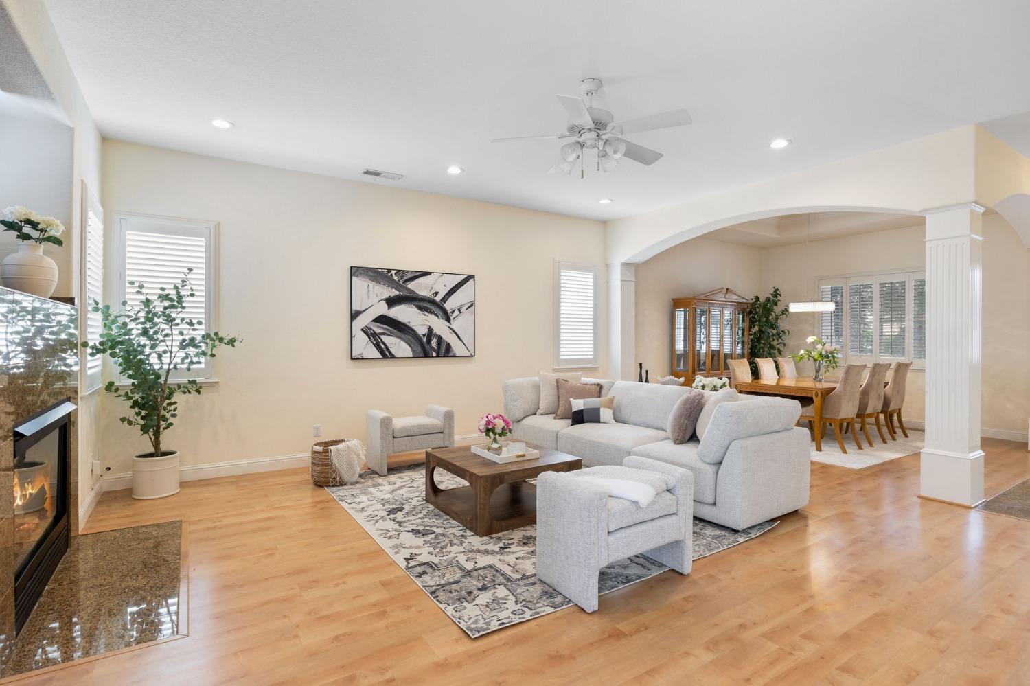 8141 E Carriage Lane