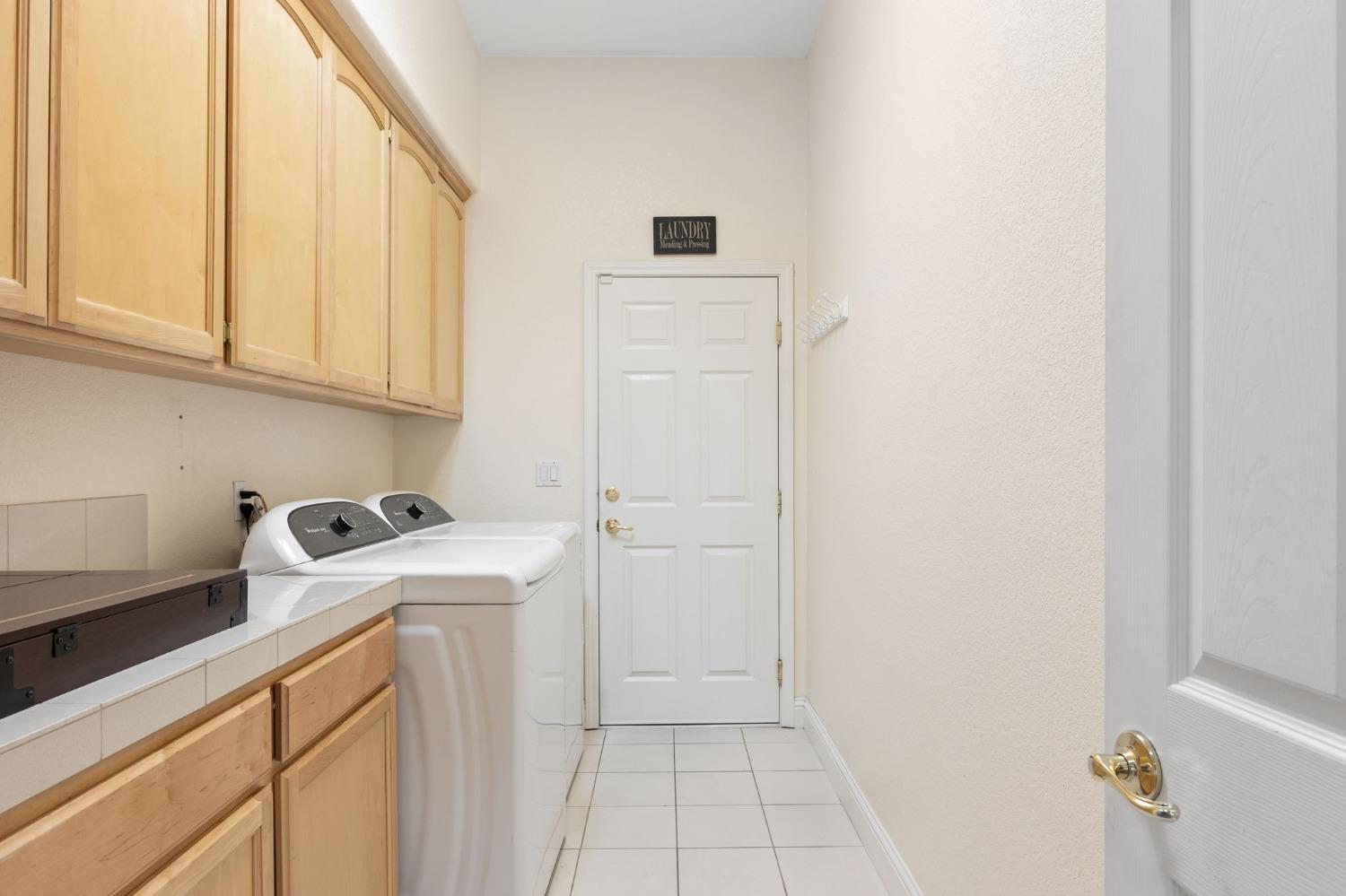 8141 E Carriage Lane