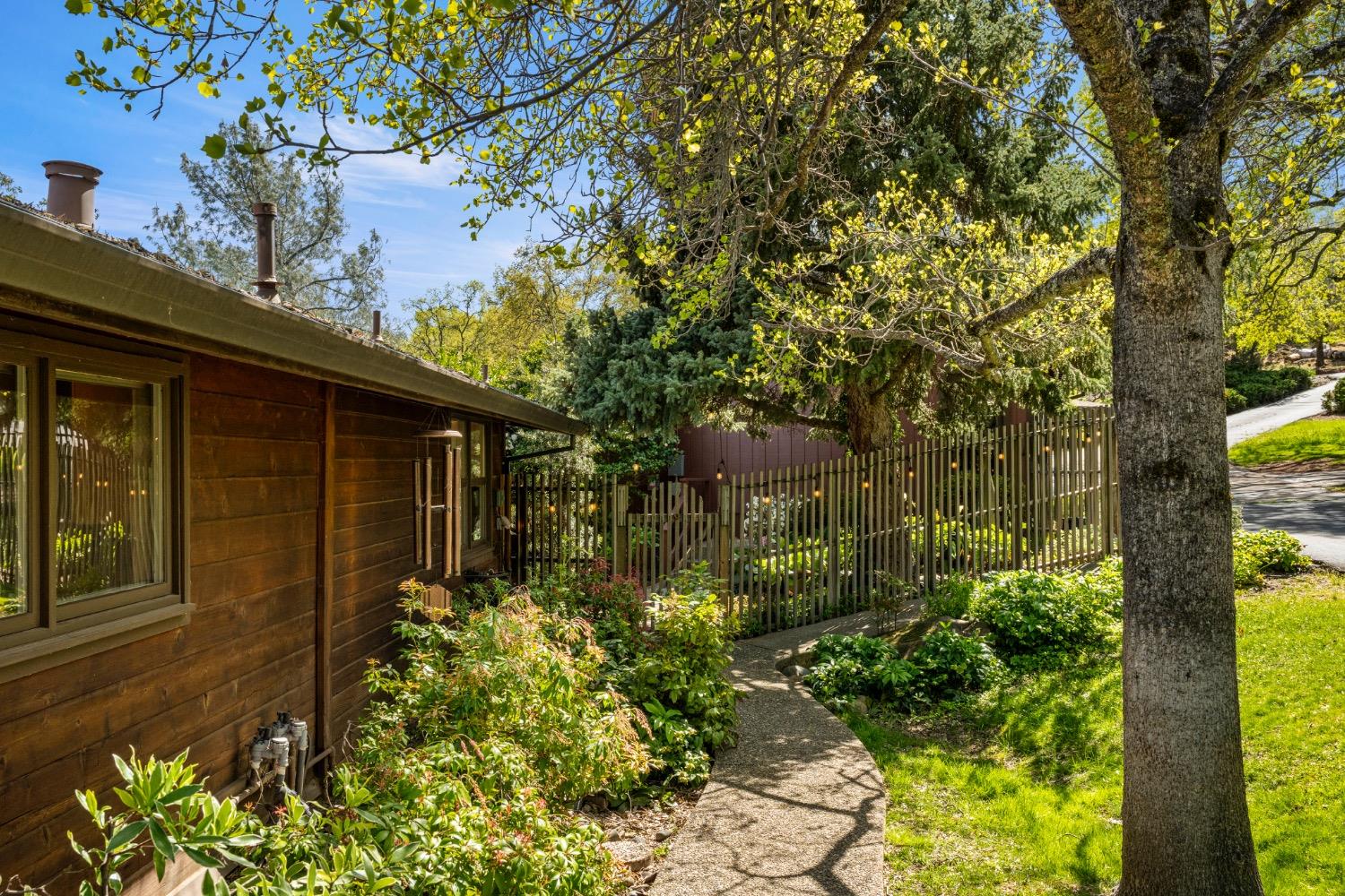 7649 Crystal Boulevard