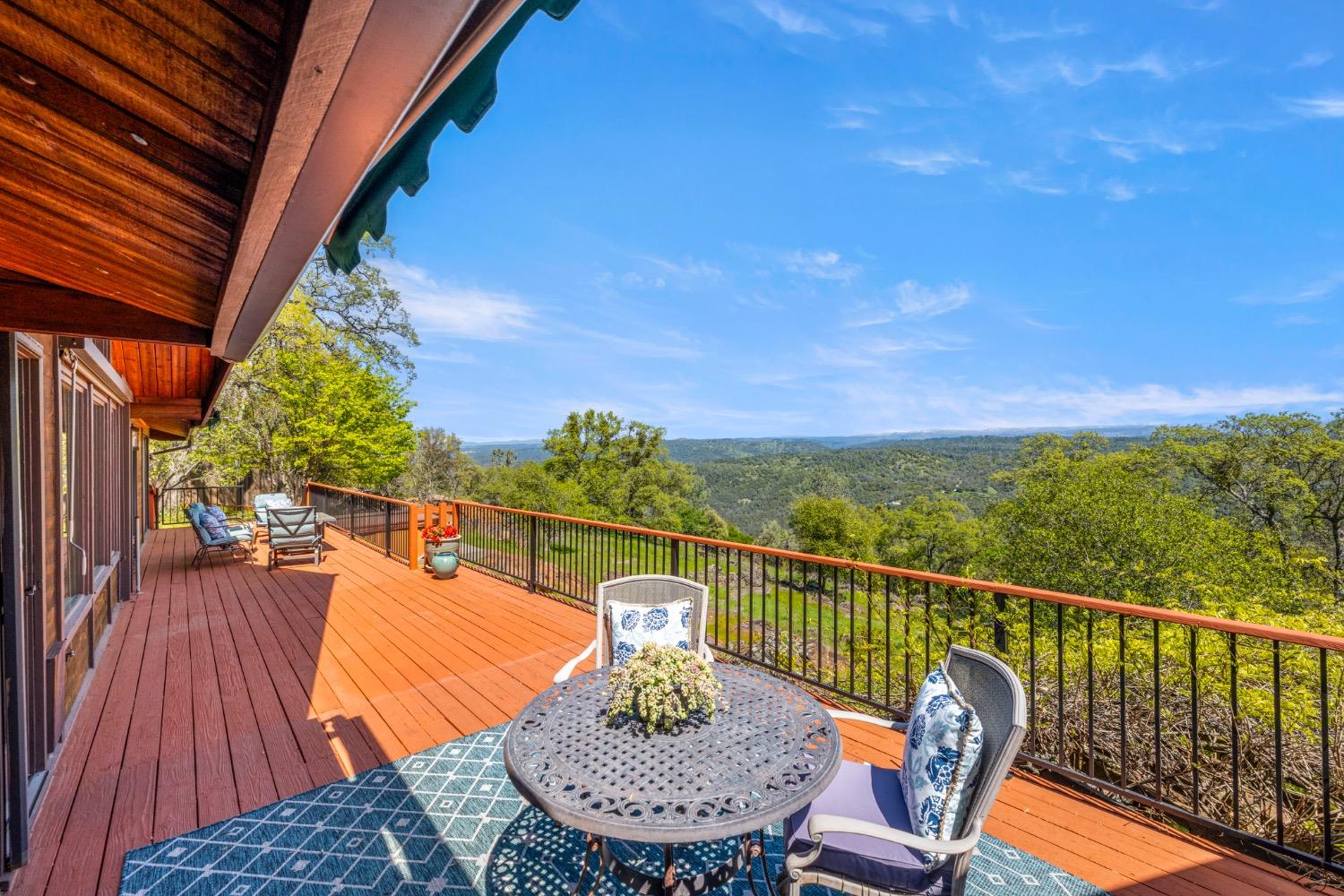 7649 Crystal Boulevard