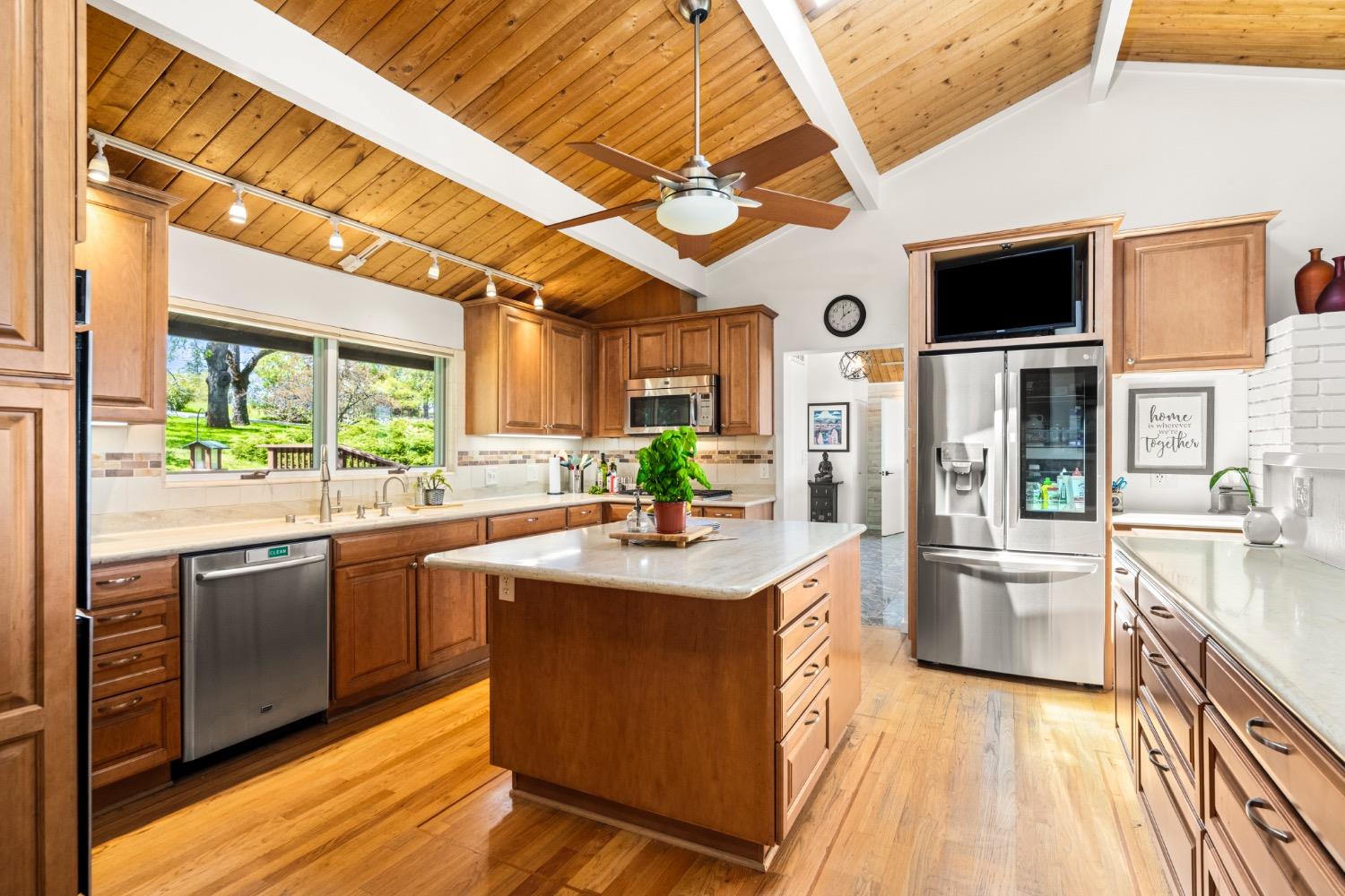 7649 Crystal Boulevard