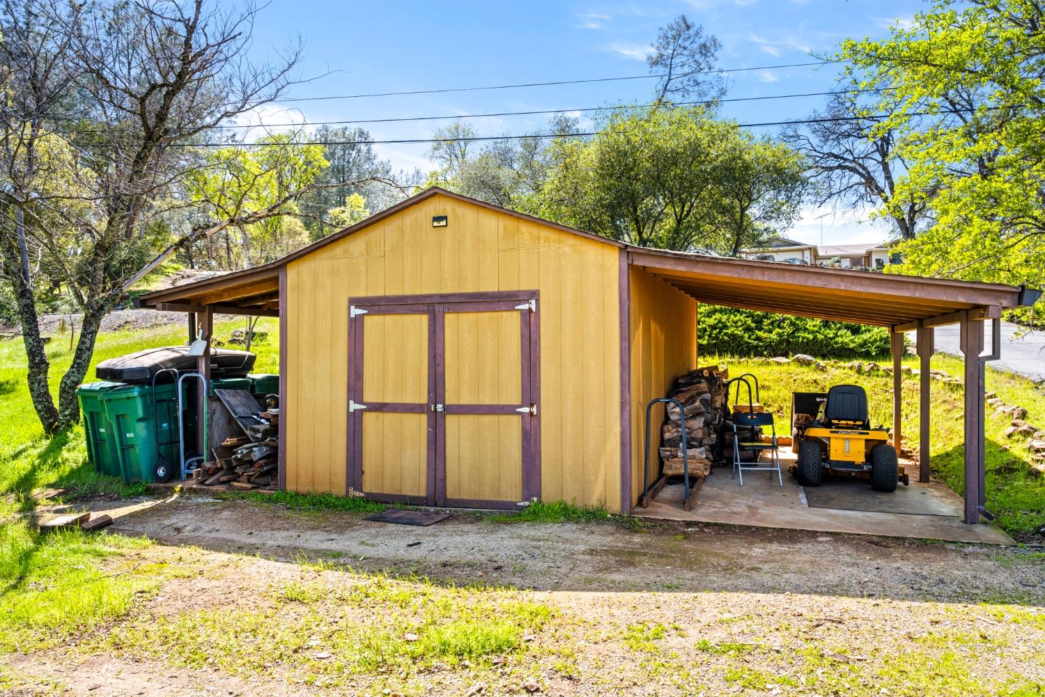 7649 Crystal Boulevard