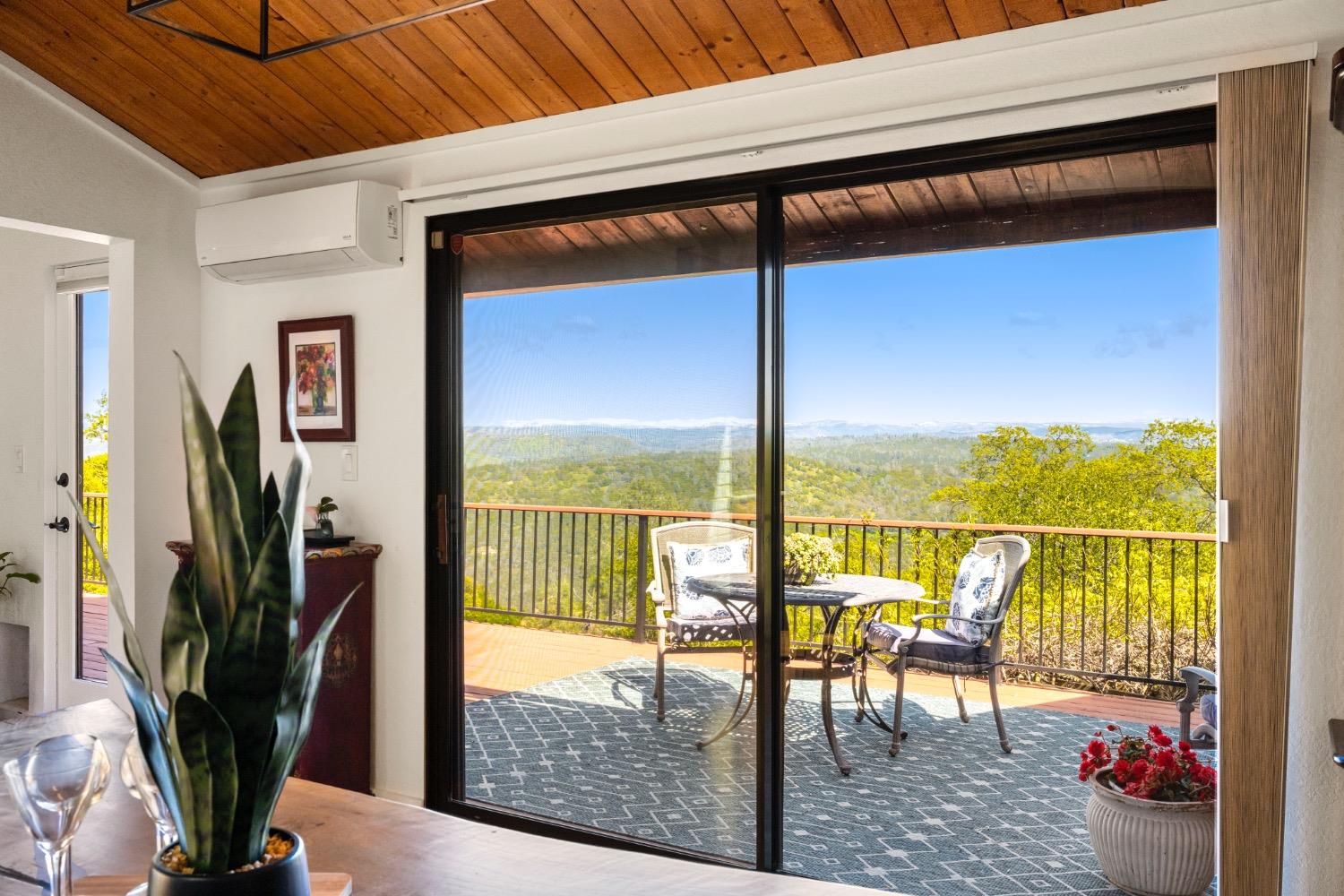 7649 Crystal Boulevard