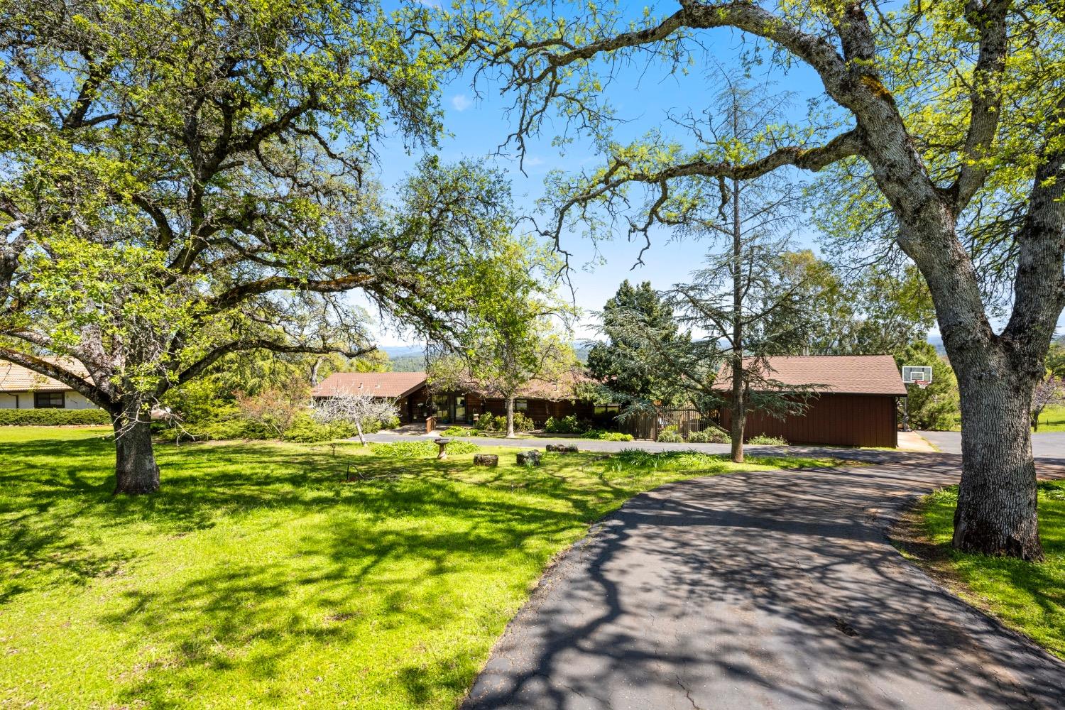 7649 Crystal Boulevard