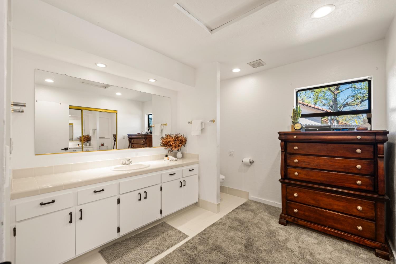 7649 Crystal Boulevard