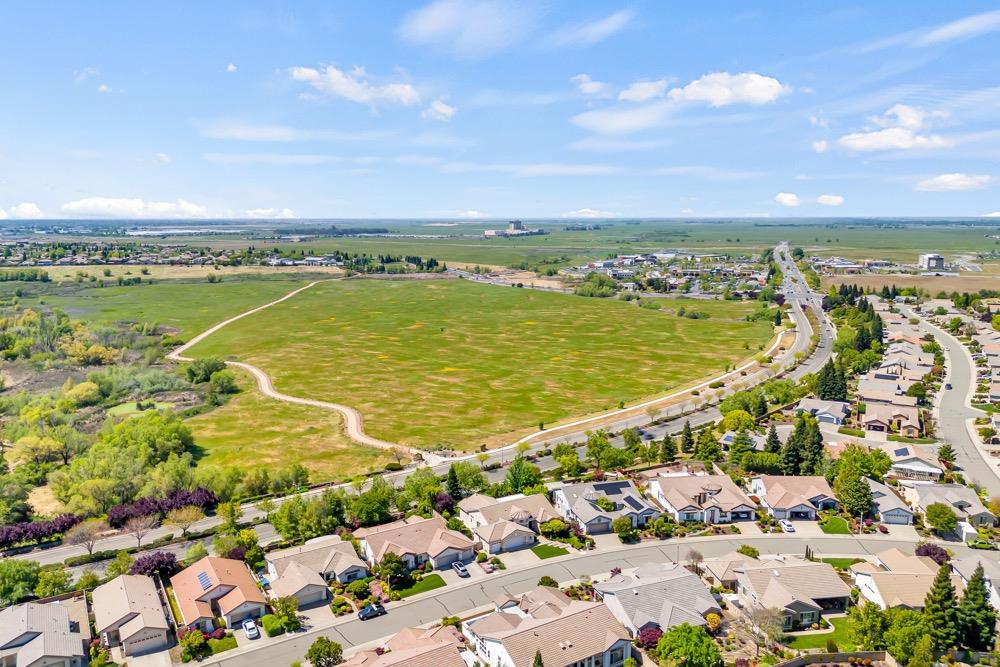 2212 Pebblestone Lane