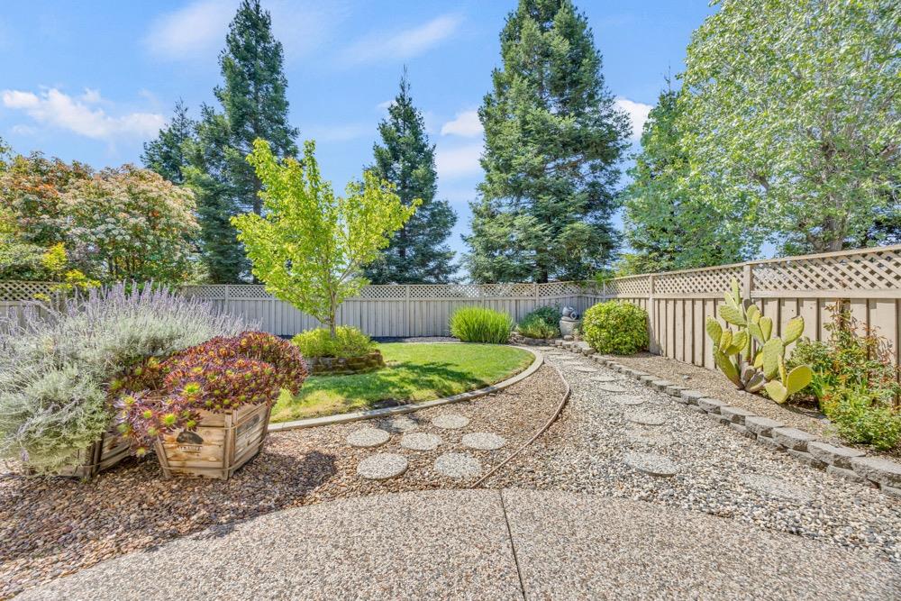 2212 Pebblestone Lane