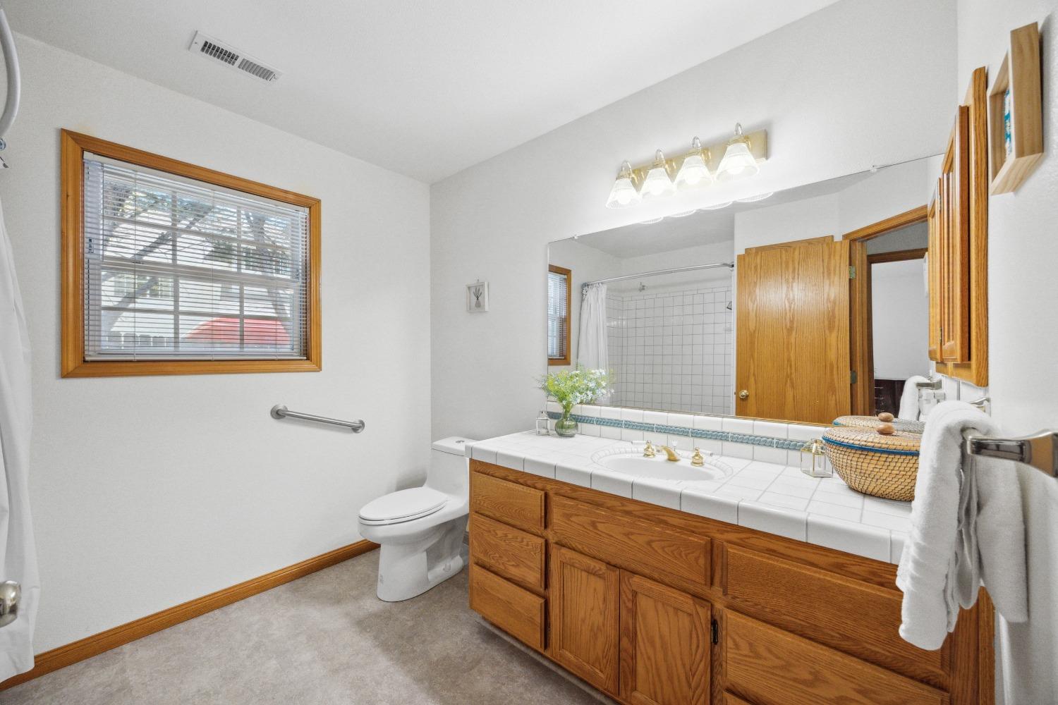 3255 Vista Del Mundo