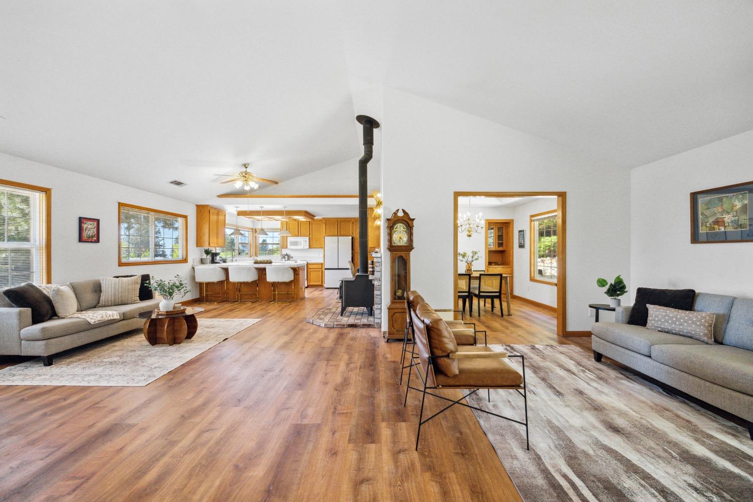 3255 Vista Del Mundo