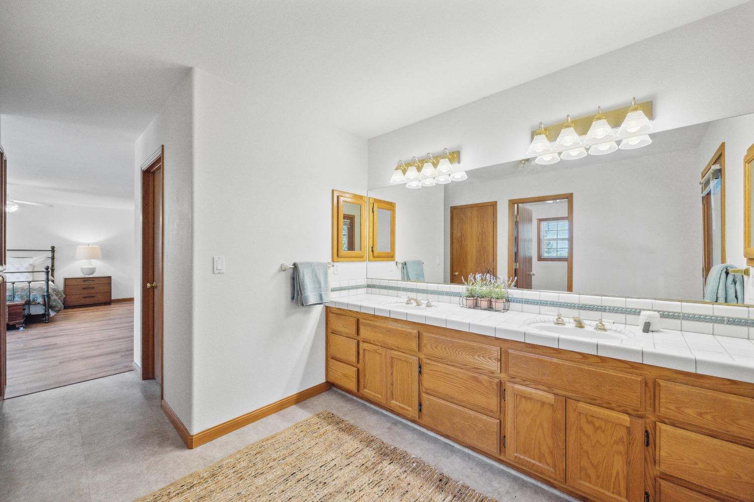 3255 Vista Del Mundo