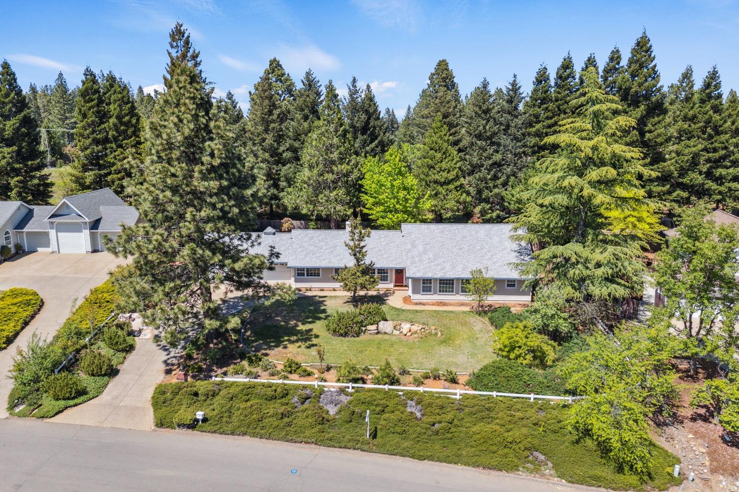 3255 Vista Del Mundo