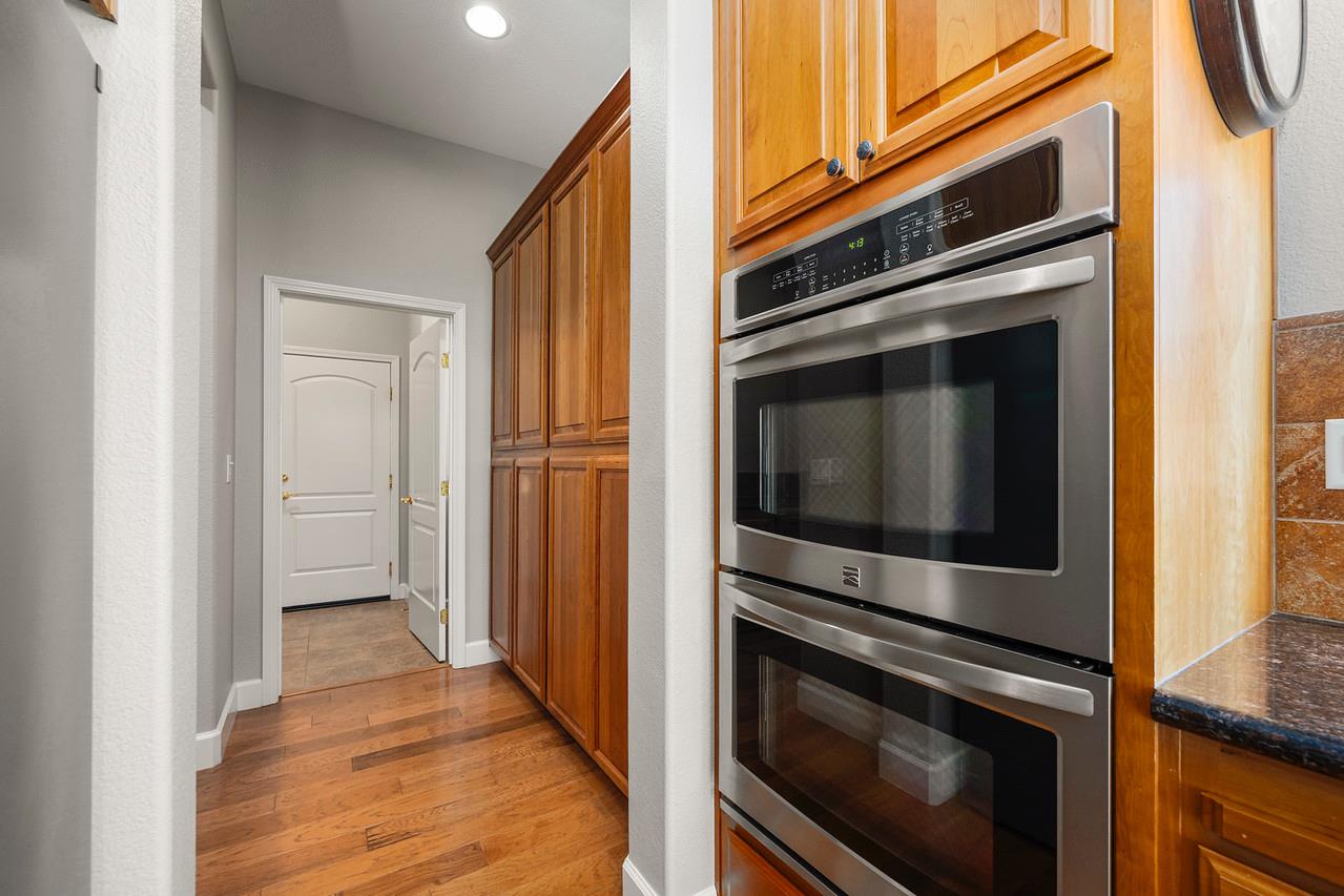 7473 Grassy Creek Way