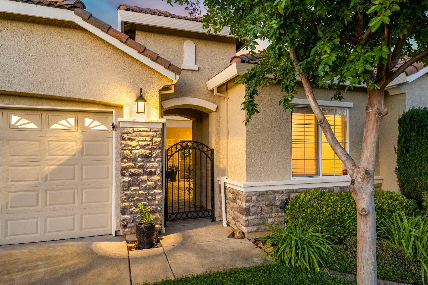 7473 Grassy Creek Way