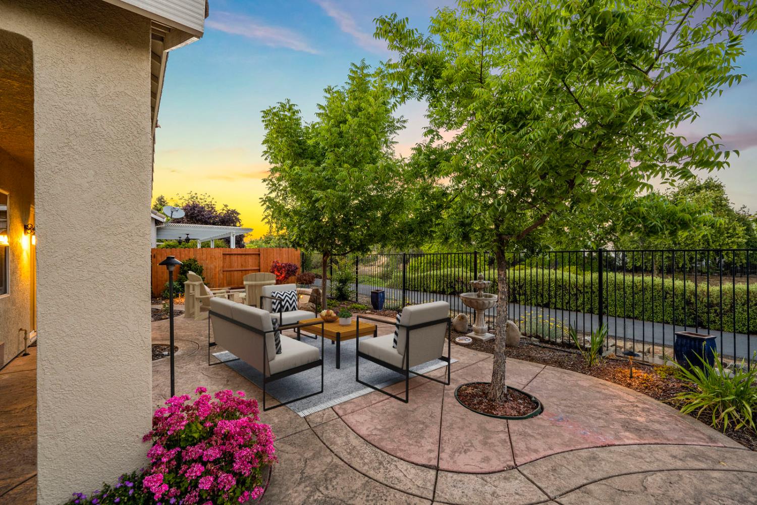 7473 Grassy Creek Way