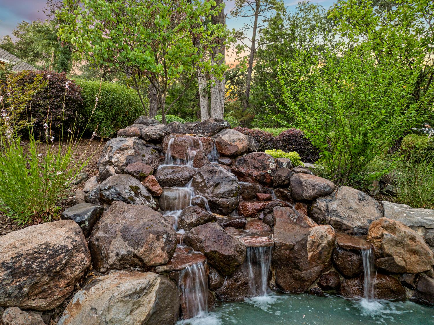 2611 Golden Fawn Trail