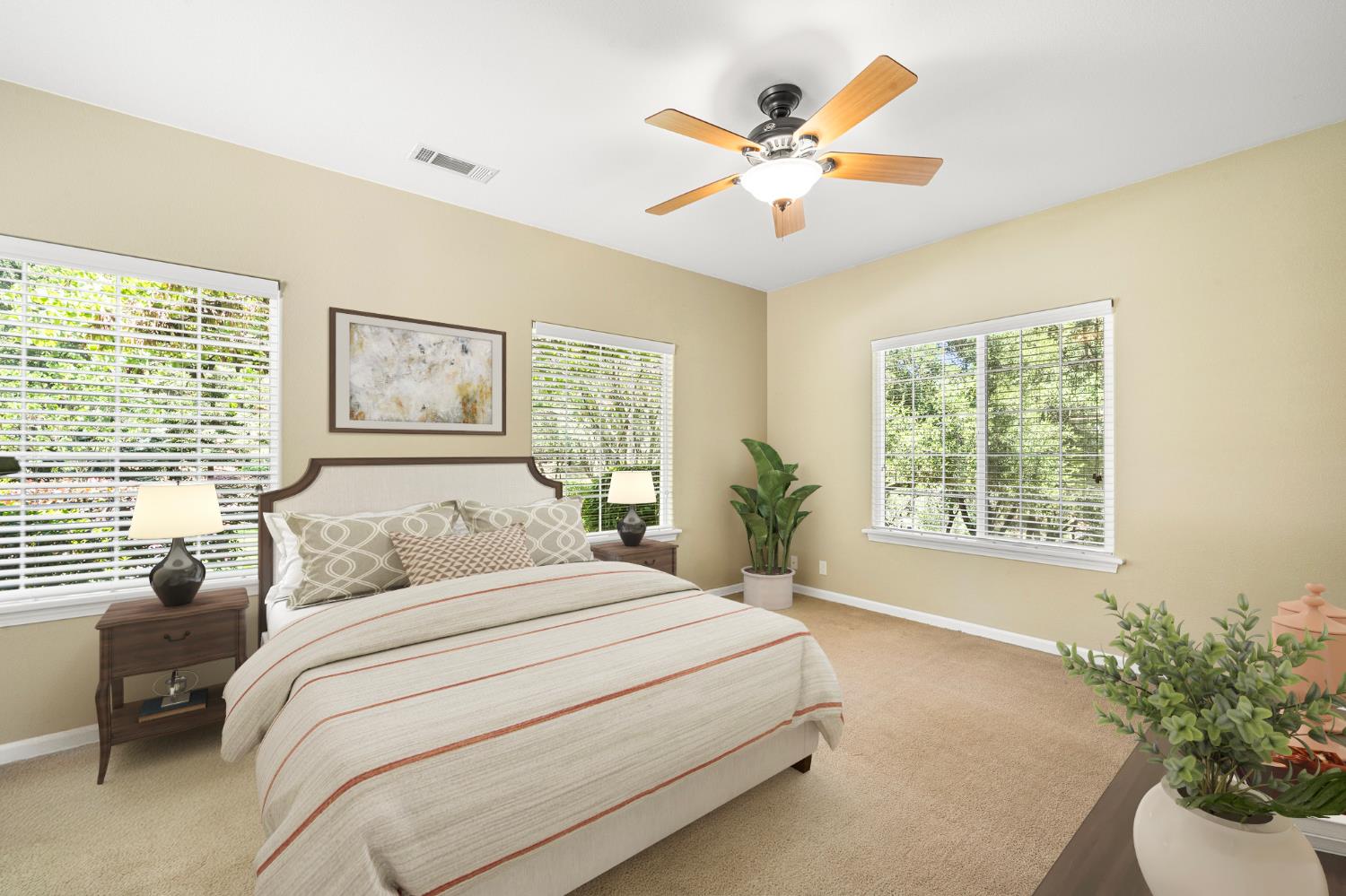 2611 Golden Fawn Trail