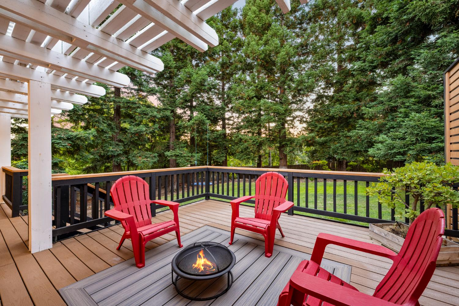 512 Santa Cruz Court