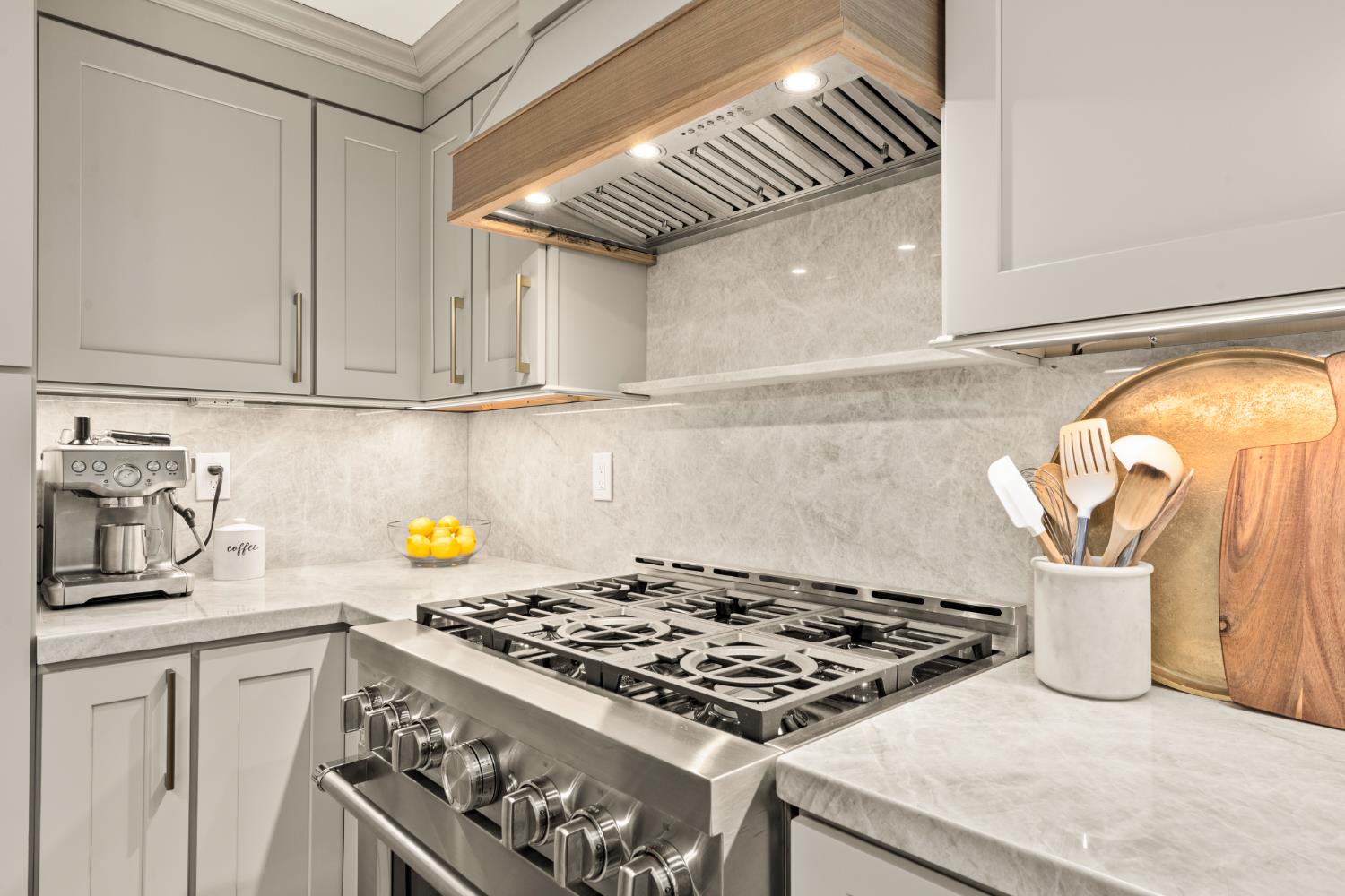 512 Santa Cruz Court