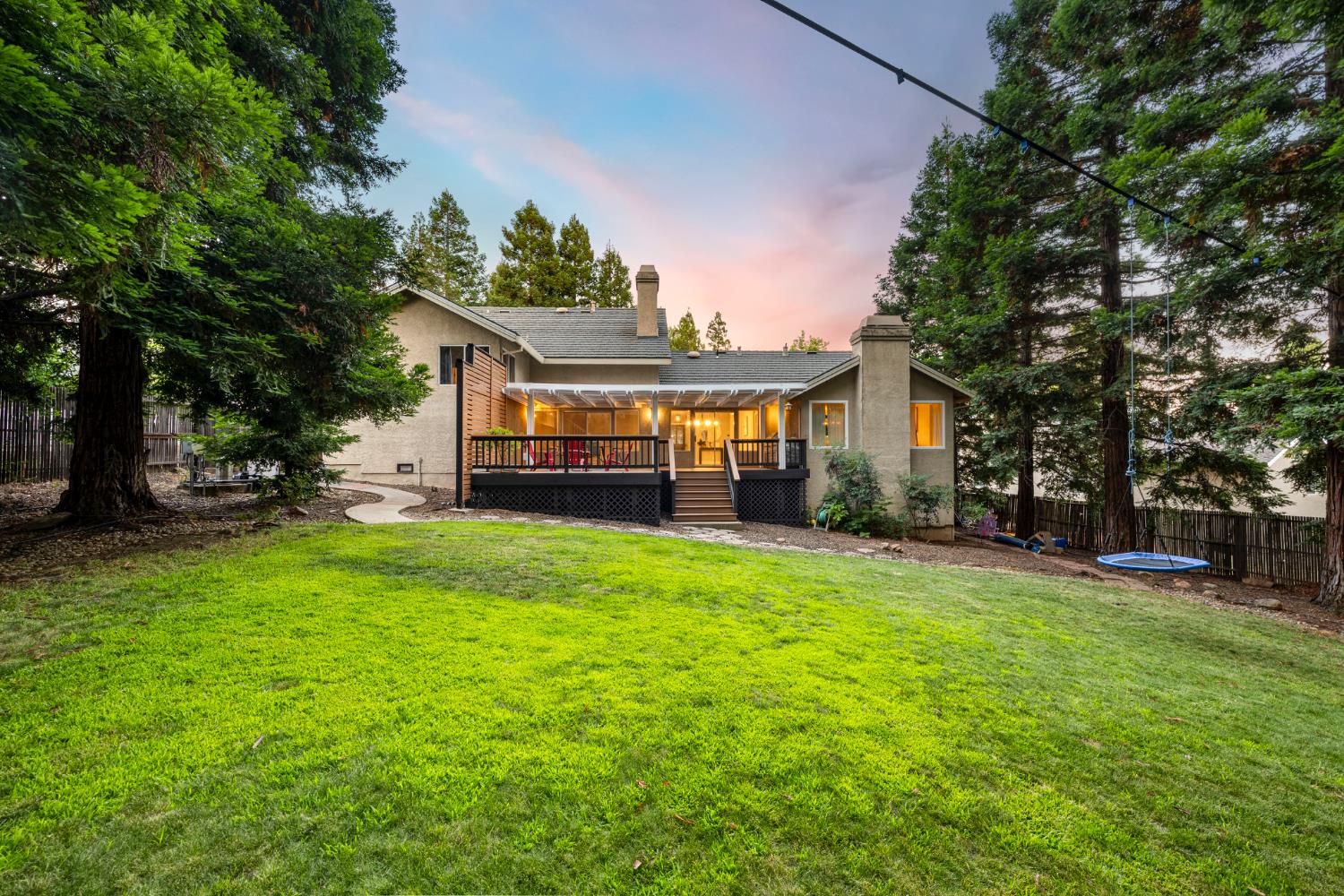 512 Santa Cruz Court