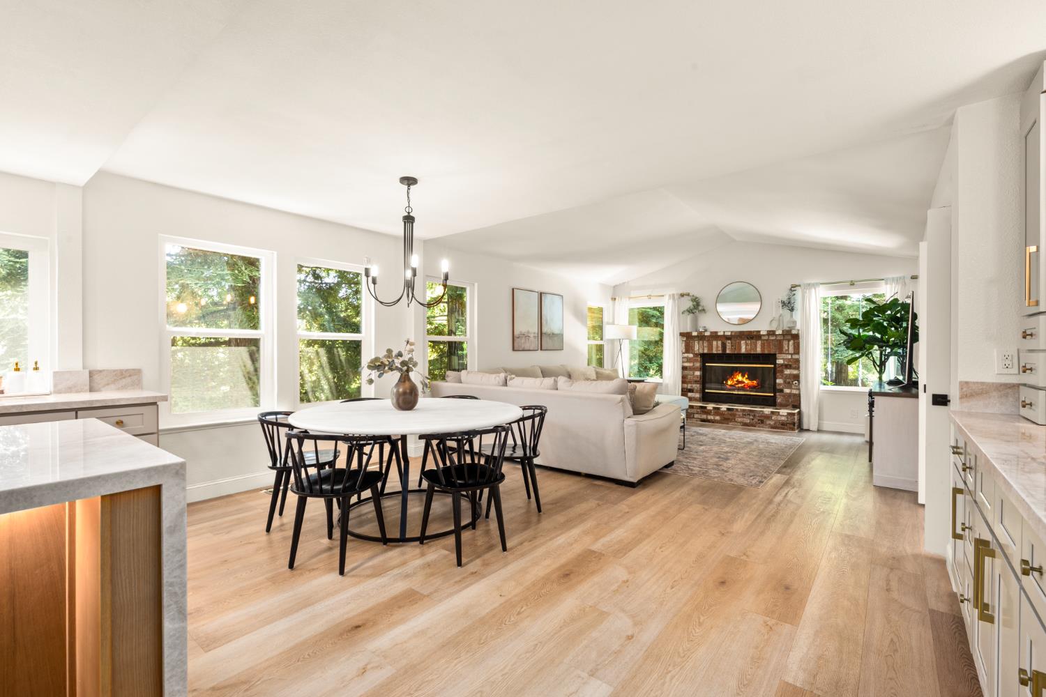 512 Santa Cruz Court