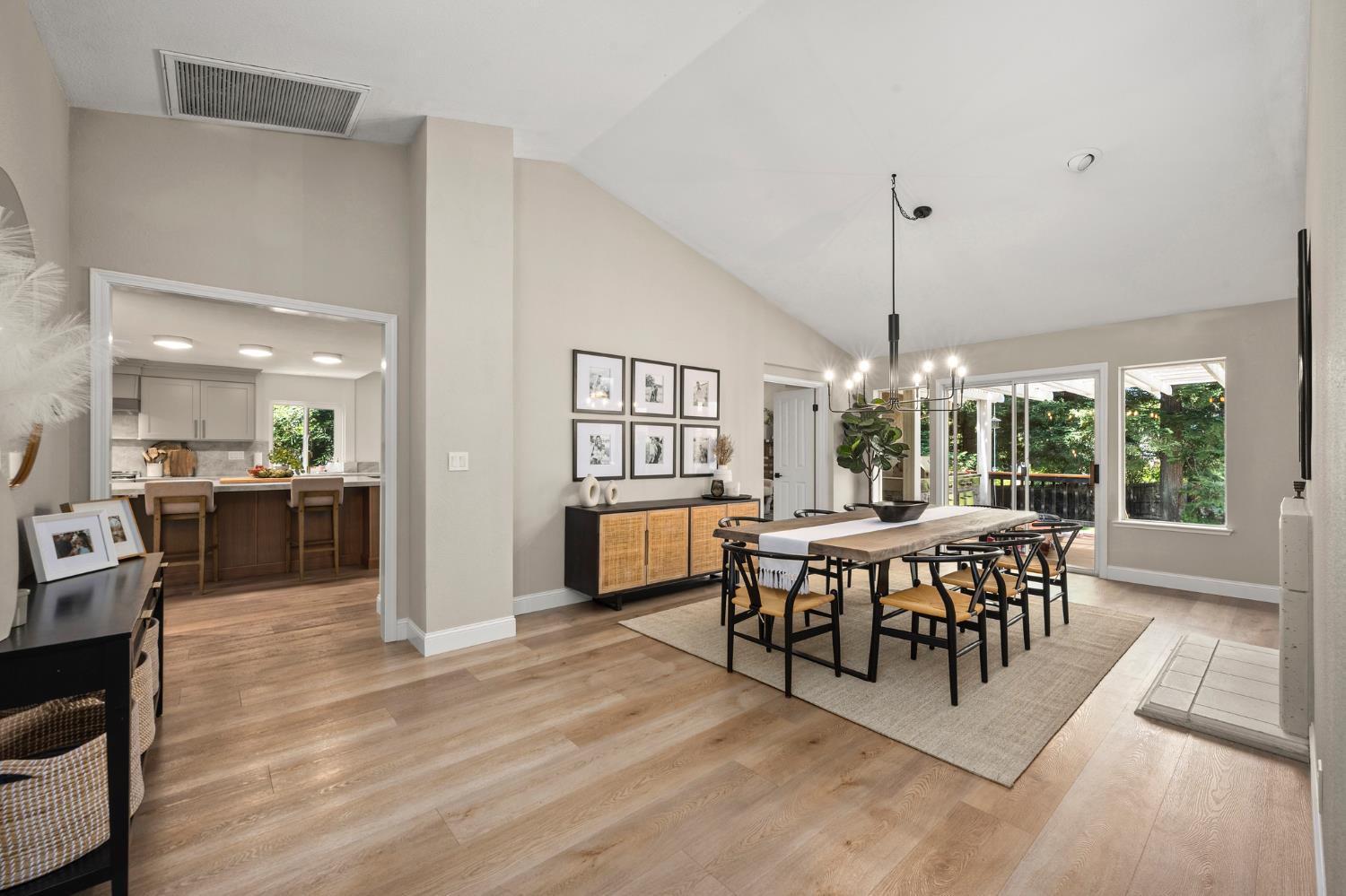 512 Santa Cruz Court