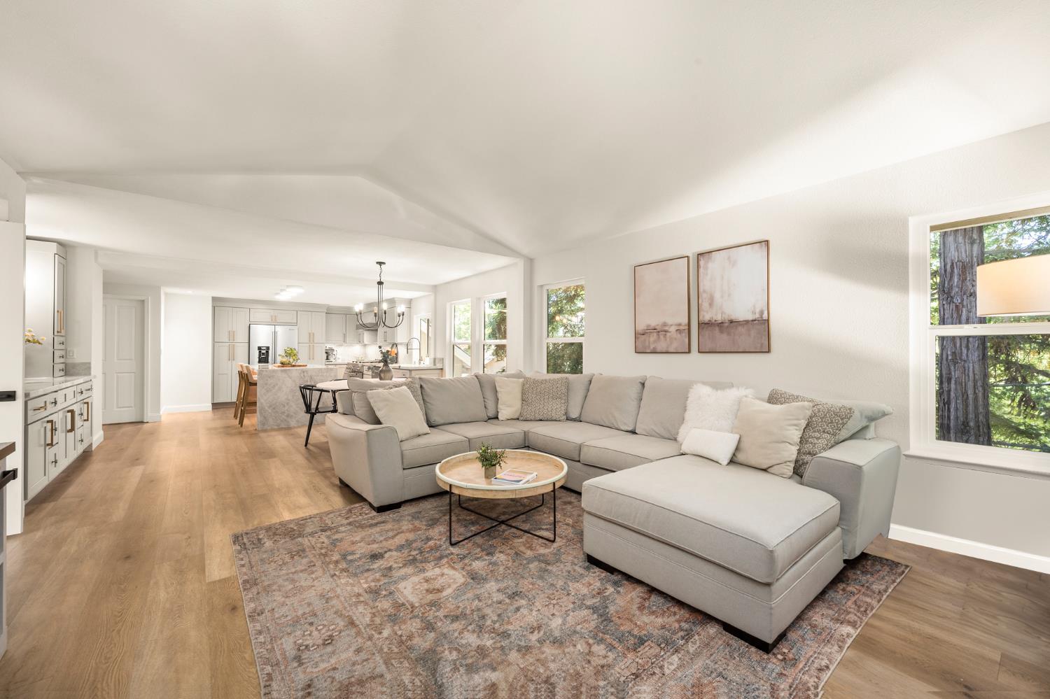 512 Santa Cruz Court