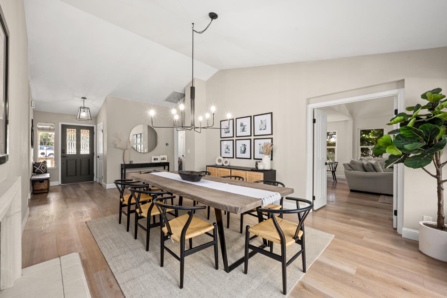 512 Santa Cruz Court