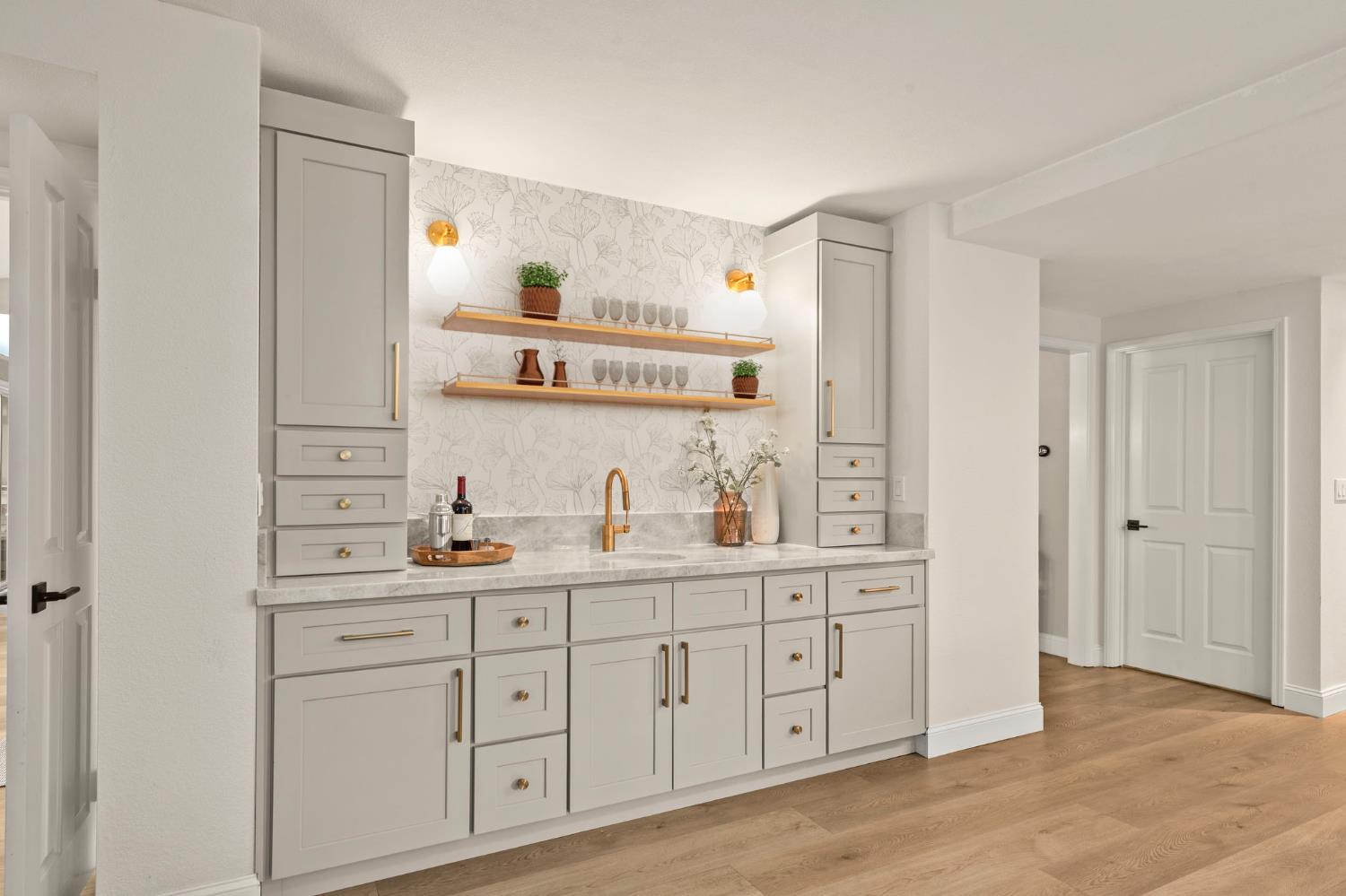 512 Santa Cruz Court