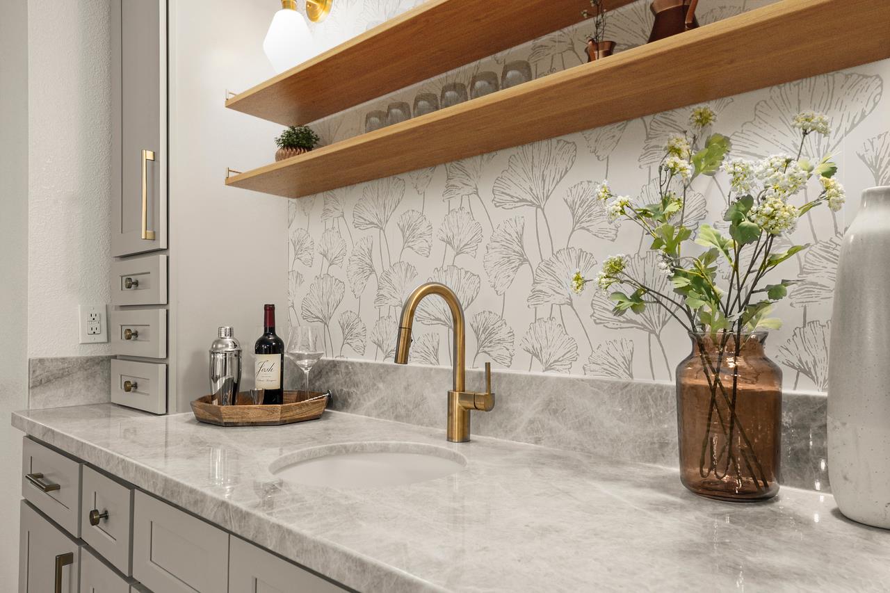 512 Santa Cruz Court