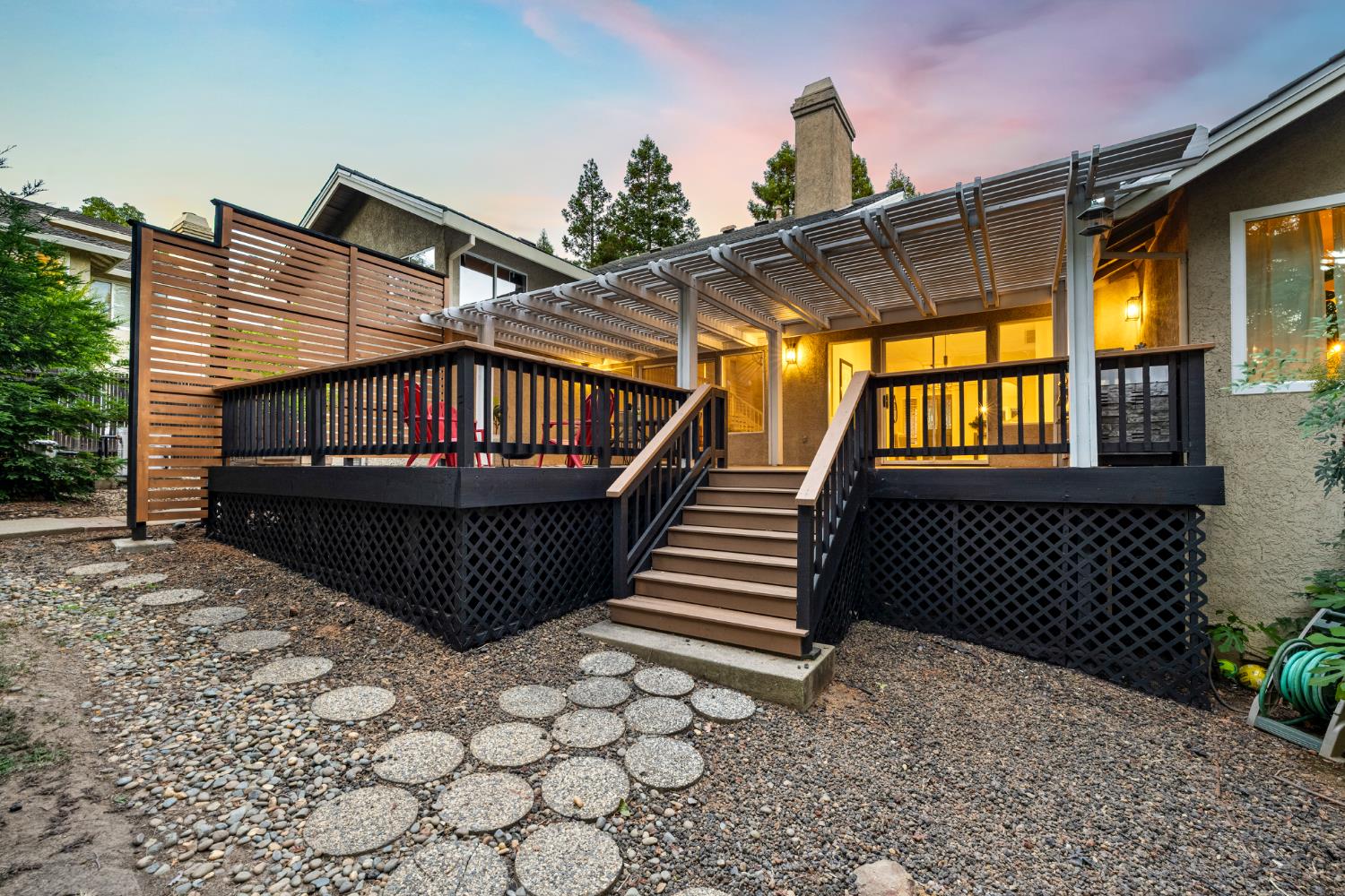 512 Santa Cruz Court