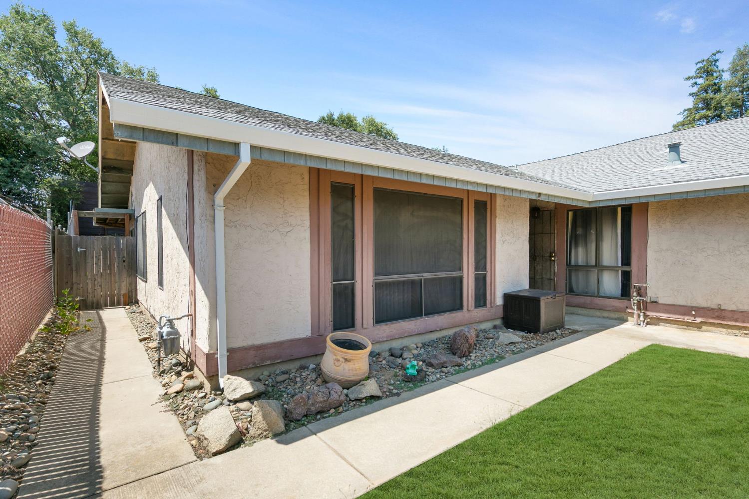 4904 Buffwood Way